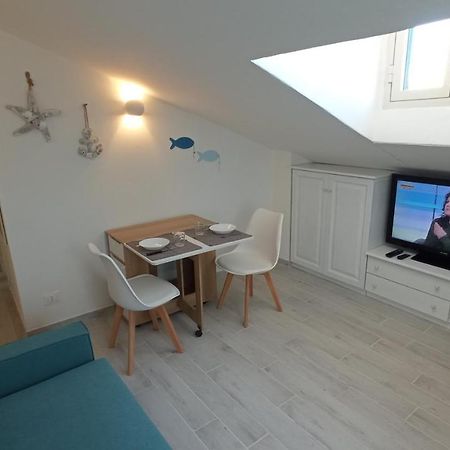 Monolocale Mansarda A Porto Santo Stefano Argentario Apartment Exterior photo
